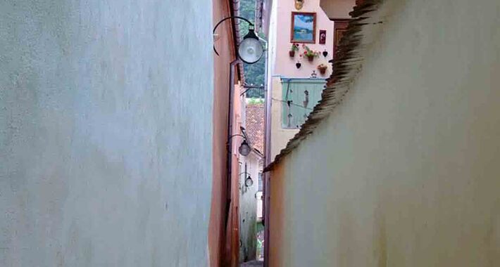 Obiective turistice Brasov, Strada Sforii 