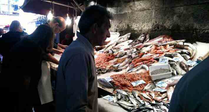 Obiective turistice Catania, Pietele de alimente si peste