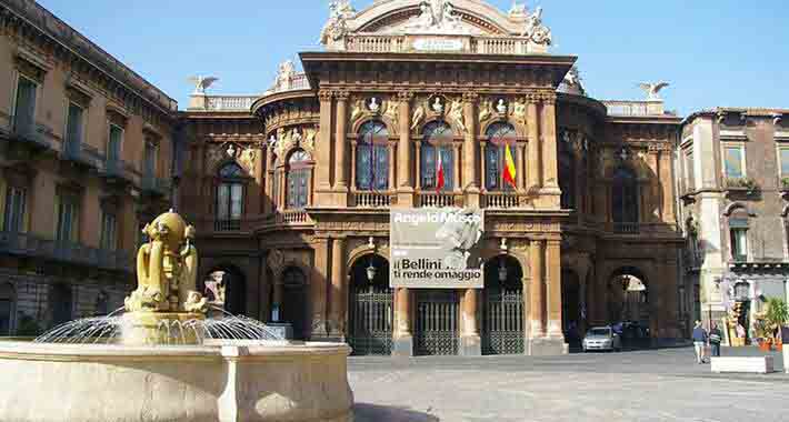 Obiective turistice Catania, Teatro Massimo