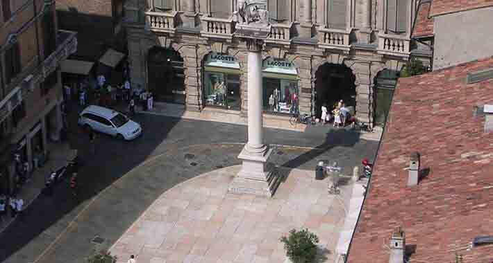 Obiective turistice Verona, Piazza delle Erbe