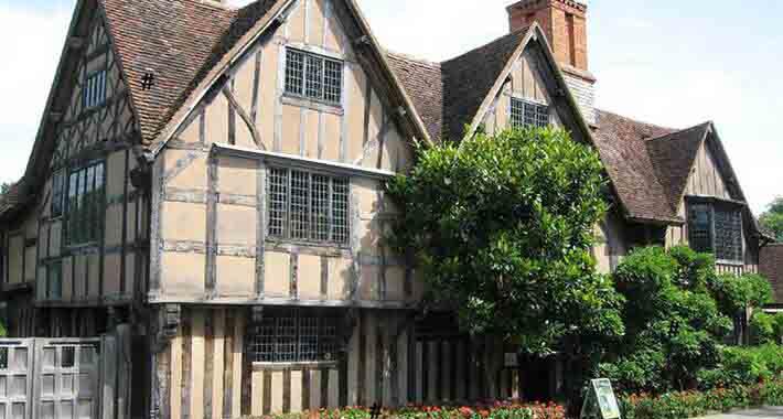 Obiective turistice Stratford upon Avon, Hall Croft