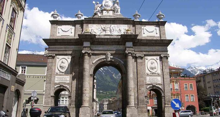 Obiective turistice Innsbruck, Arcul de Triumf 