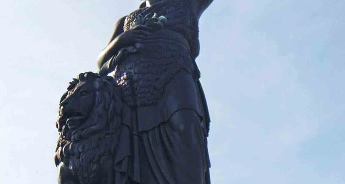 Obiective turistice Munchen, Statuia din Bavaria