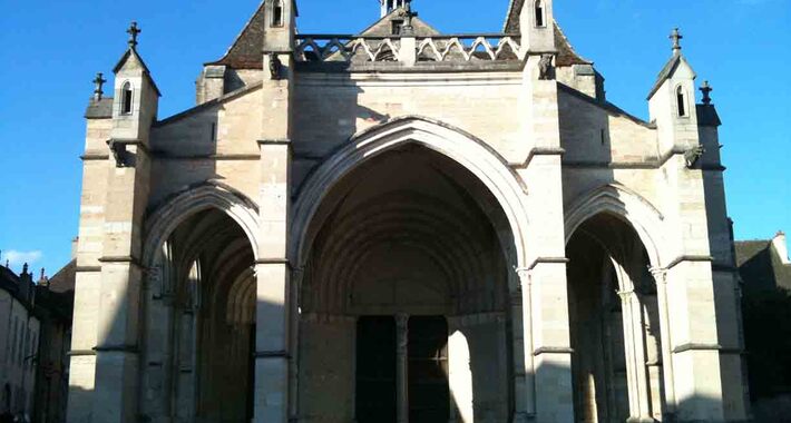 Obiective turistice Beaune, Église de Notre-Dame