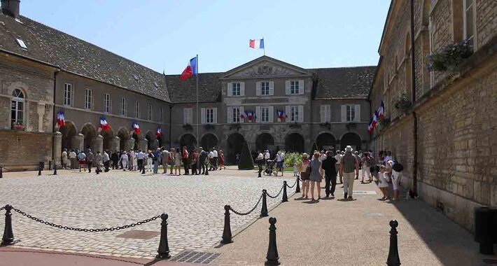 Obiective turistice Beaune, Hôtel de Viile