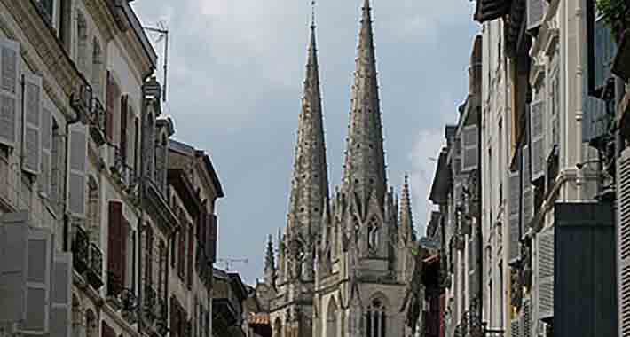 Obiective turistice Bayonne, Cathedrale Ste Marie 