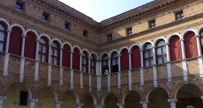 Obiective turistice Ferrara, Palazzo Ludovico il Moro