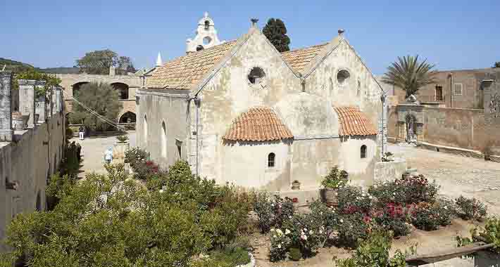 Obiective turistice Creta, Satele de munte