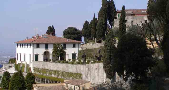 Obiective turistice Fiesole, Villa Medici
