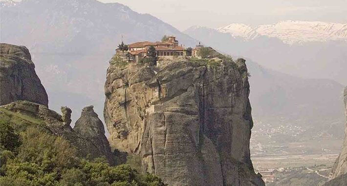 Obiective turistice Meteora, Manastirea Agia Triada