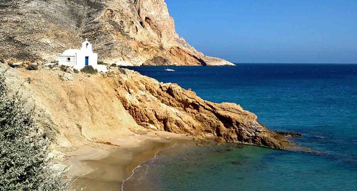 Obiective turistice Amorgos, Ormos Aigialis