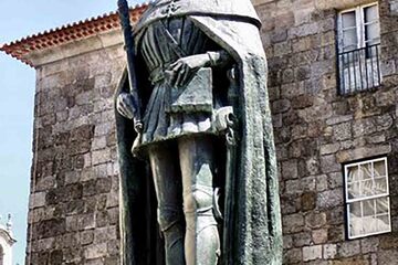 Viseu - Statuia lui Dom Duarte