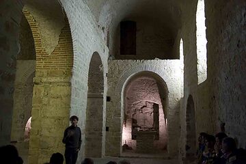 Mont St Michel - Biserica Notre-Dame-sous-Terre