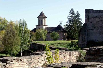 Targoviste - Biserica Sf. Vineri