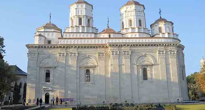 Obiective turistice Iasi, Manastirea Golia