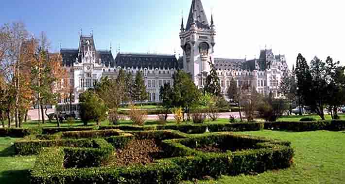Obiective turistice Iasi, Palatul Culturii