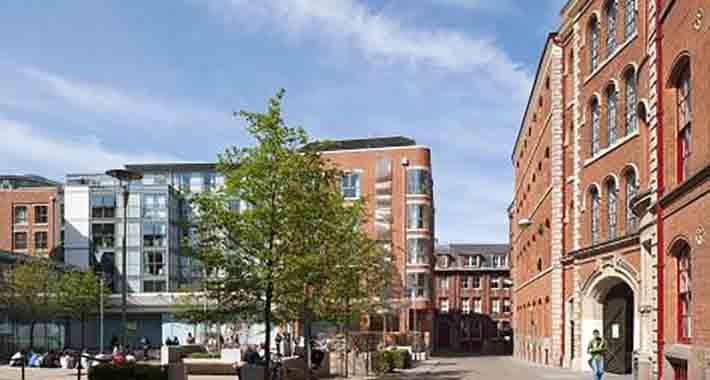 Obiective turistice Nottingham , Piata de dantela