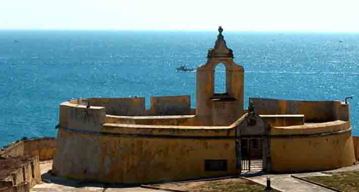 Obiective turistice Peniche, Fortareata