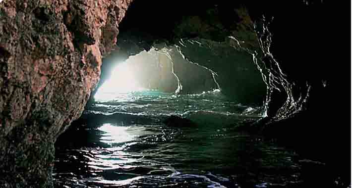 Obiective turistice Peniche, Tunelul Furado Grande