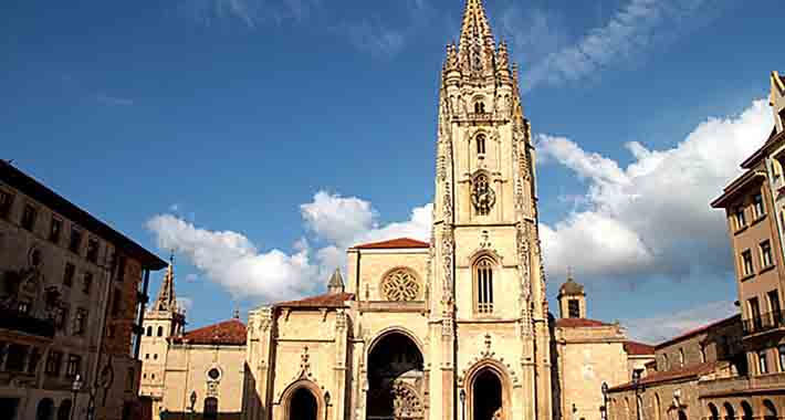 Obiective turistice Oviedo, Catedrala