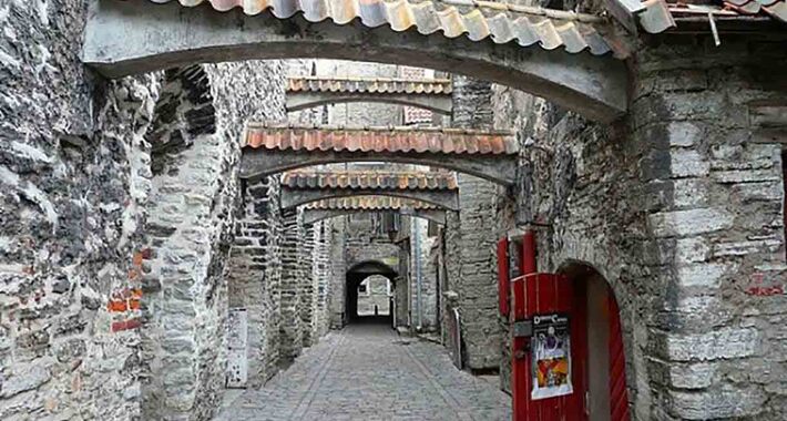 Obiective turistice Tallinn, Pasajul Sfanta Ecaterina
