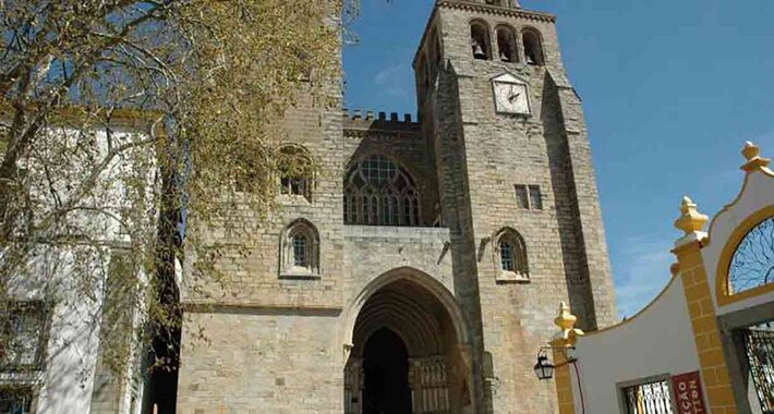 Obiective turistice Evora, Catedrala din Evora
