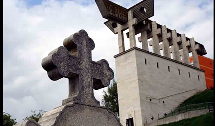 Monumentul Calvarul Aiudului