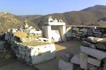 Ios - Mormantul lui Homer