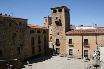 Caceres - Palacio de los Golfines de Abajo