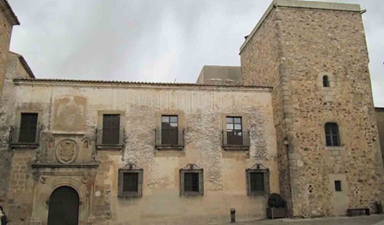 Palacio de Hernando de Ovando