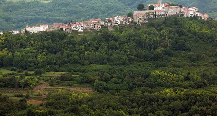 Obiective turistice Motovun, Oprtalj