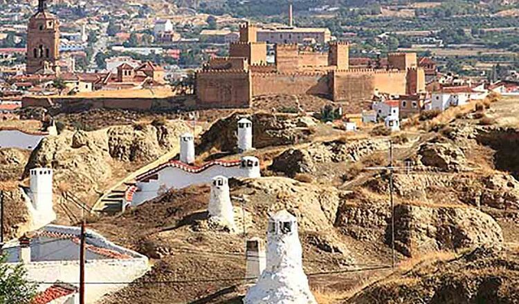 Obiective turistice Guadix din Spania