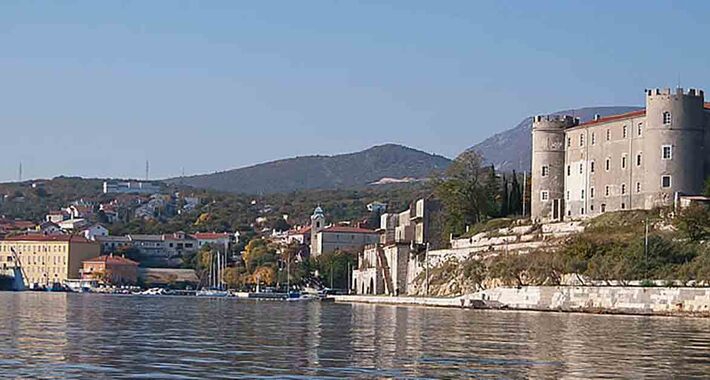 Obiective turistice Vinodol, Kraljevica Portul Regilor