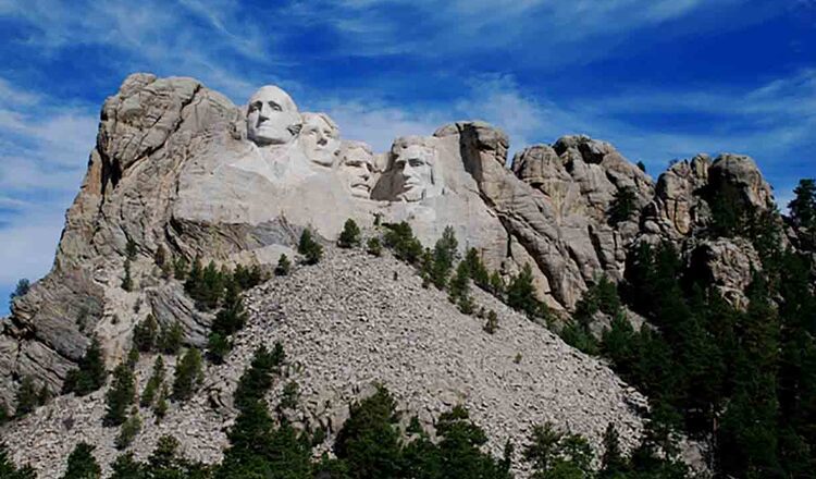 Muntele Rushmore a fost inaugurat, dupa 14 ani de munca