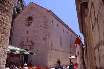 Omis - Biserica Sf. Mihail