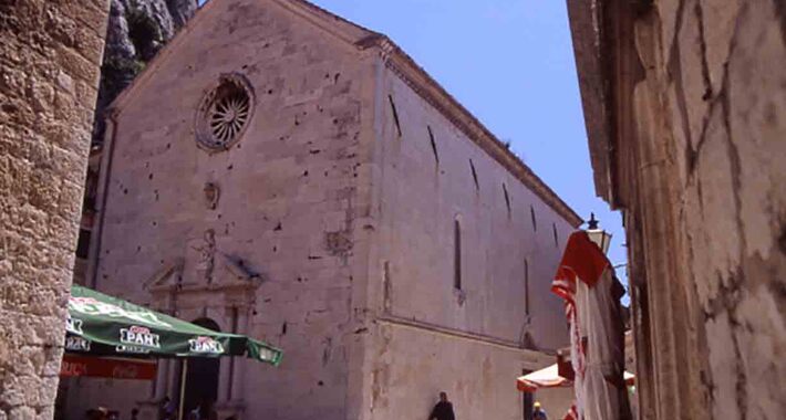 Obiective turistice Omis, Biserica Sf. Mihail