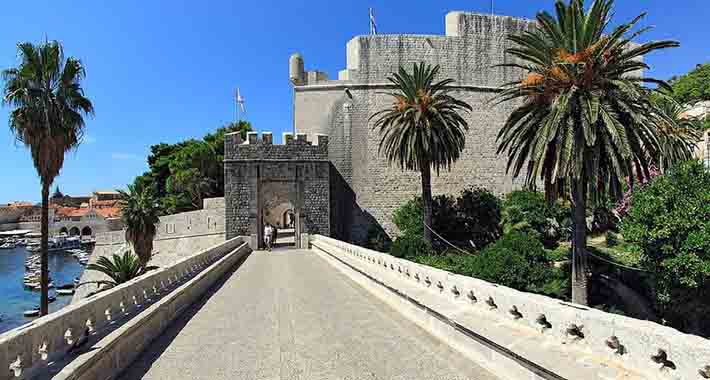 Obiective turistice Dubrovnik, Poarta Ploce