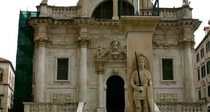 Obiective turistice Dubrovnik, Statuia lui Roland
