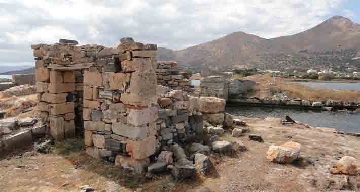 Obiective turistice Elounda, Biserica veche