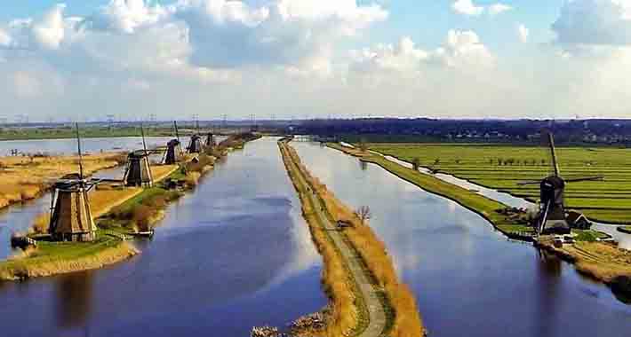 Obiective turistice Rotterdam, Kinderdijk (Digul copiilor)