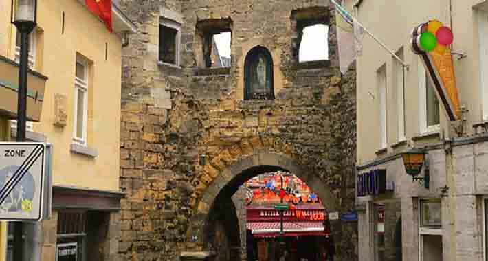 Obiective turistice Valkenburg, Grendelpoort si Berkelpoort