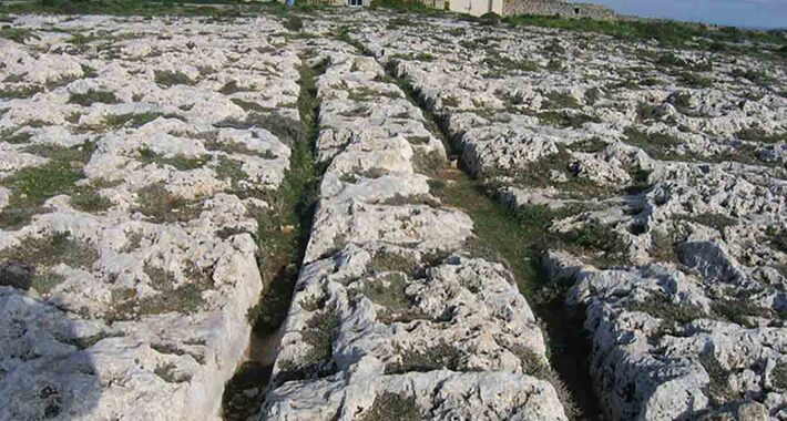 Obiective turistice Coastele insulei Malta, Clapham Junction