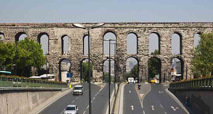 Obiective turistice Istanbul, Apeductul lui Valens