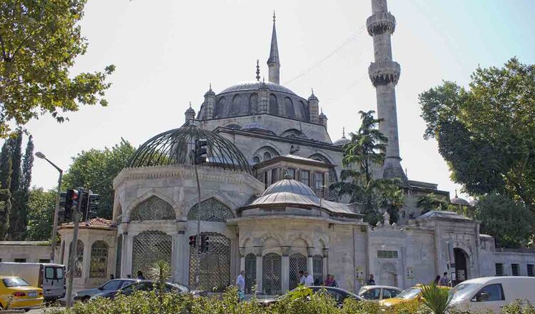 Moscheea Yeni Valide