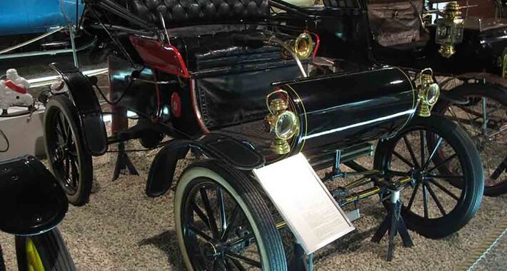 Obiective turistice Martigny, Muzeul automobilului