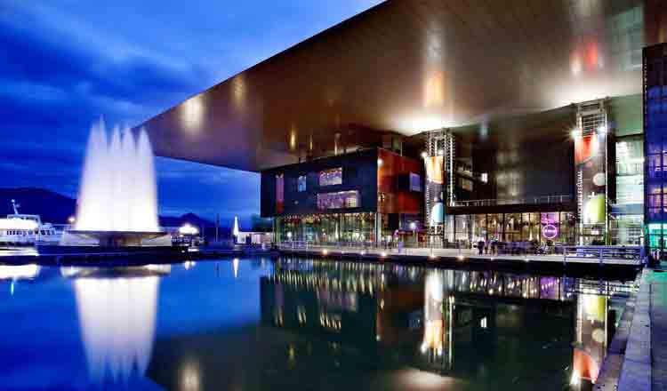 Centrul Culturii si al Congreselor