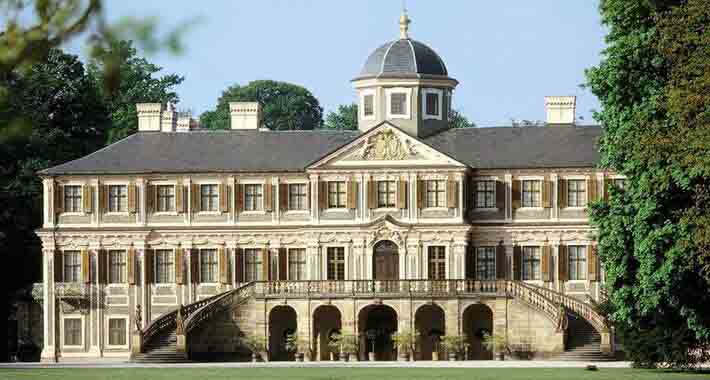 Obiective turistice Rastatt, Schloss Favorite