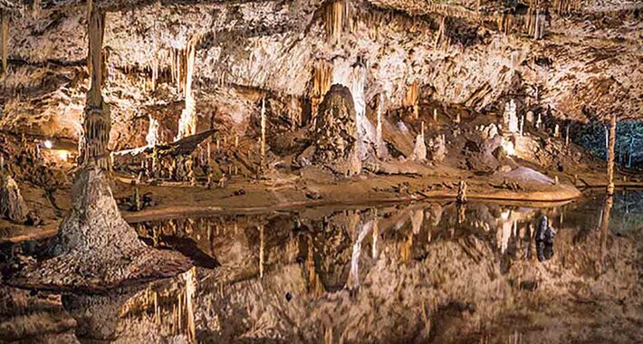 Obiective turistice Brno, Moravia carstice si pesterile