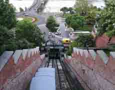 Poze Furnicularul spre Castelul Regal