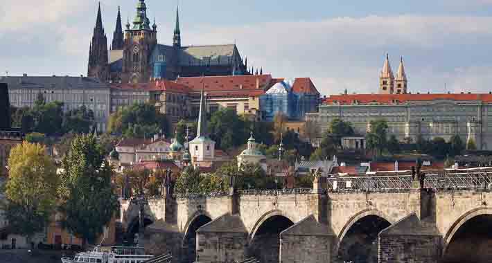 Obiective turistice Praga, Podul Carol